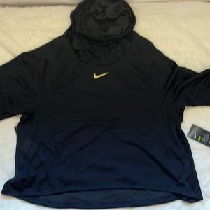 NWT Dri-Fit Scope Neck Lightweight hoodie
